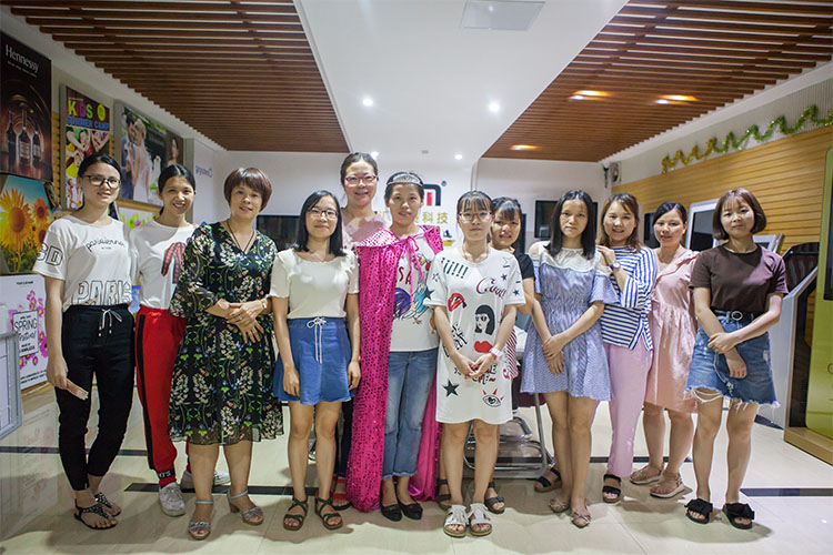 2018年(nián)彙百美(měi)4月(yuè)銷售冠軍
